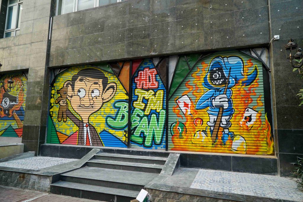 Vẽ tranh tường quán bia